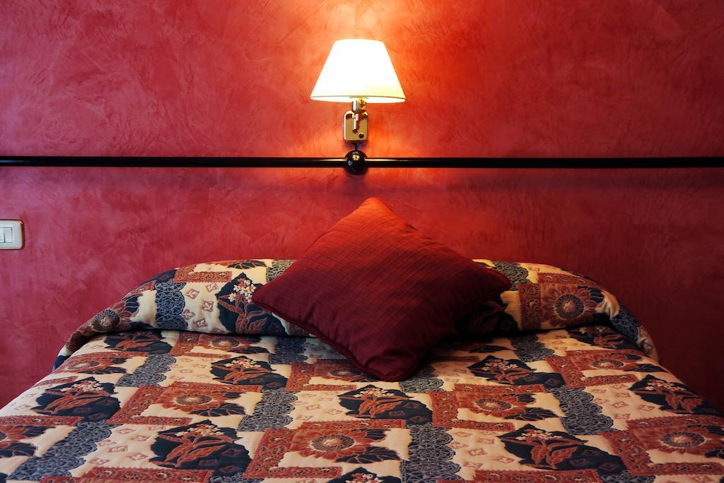 Hotel Lena Pola de Lena Pokój zdjęcie