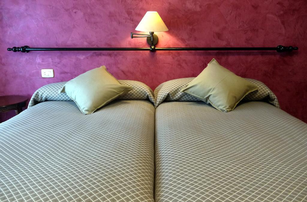 Hotel Lena Pola de Lena Pokój zdjęcie