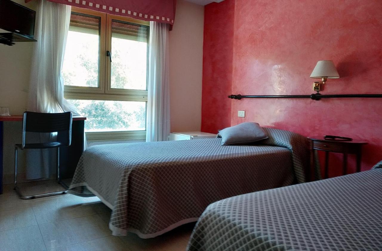 Hotel Lena Pola de Lena Zewnętrze zdjęcie